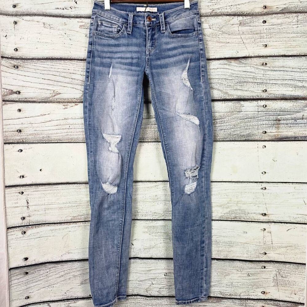 Daytrip Lynx Skinny Jeans Distressed Light Wash 24R